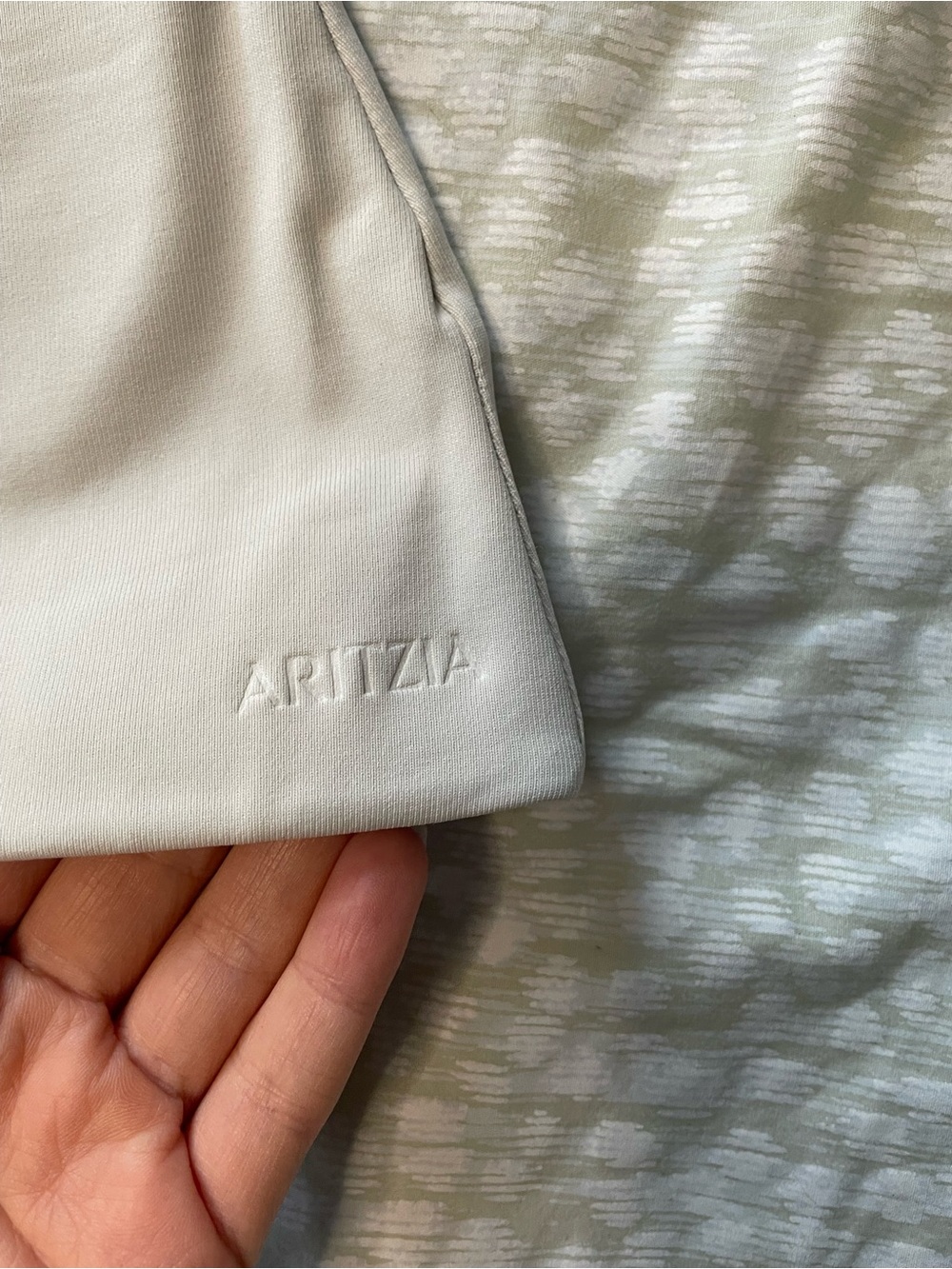 Aritzia Ravish Top - Picture 3 of 4